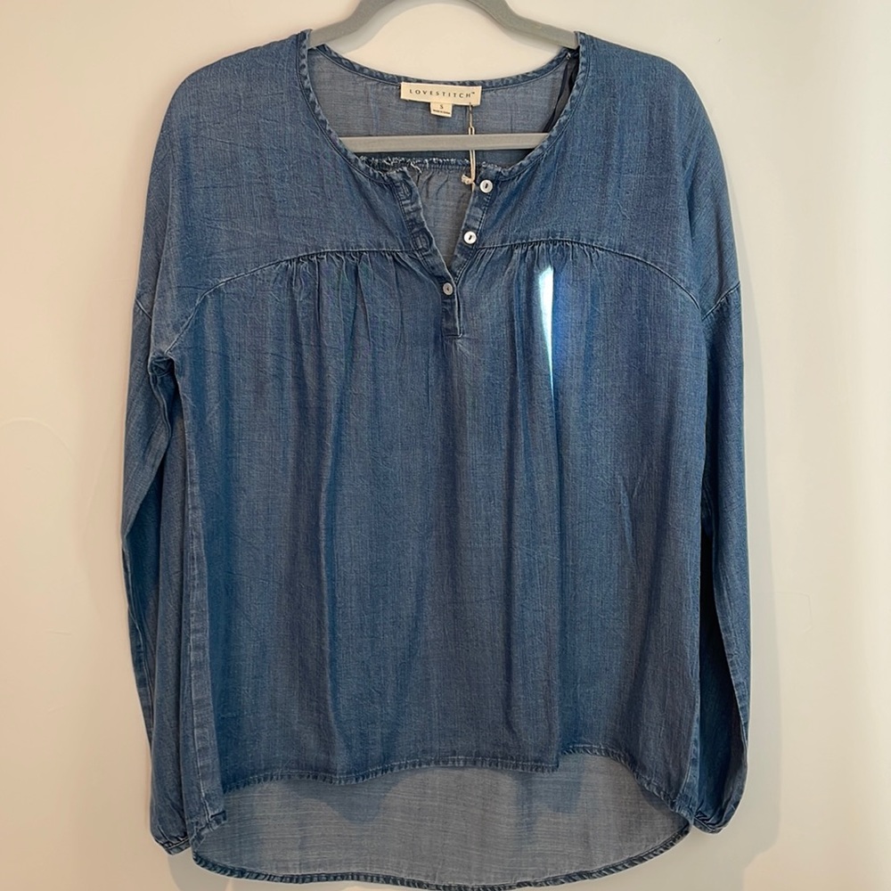 Brand new chambray blouse Sz small
